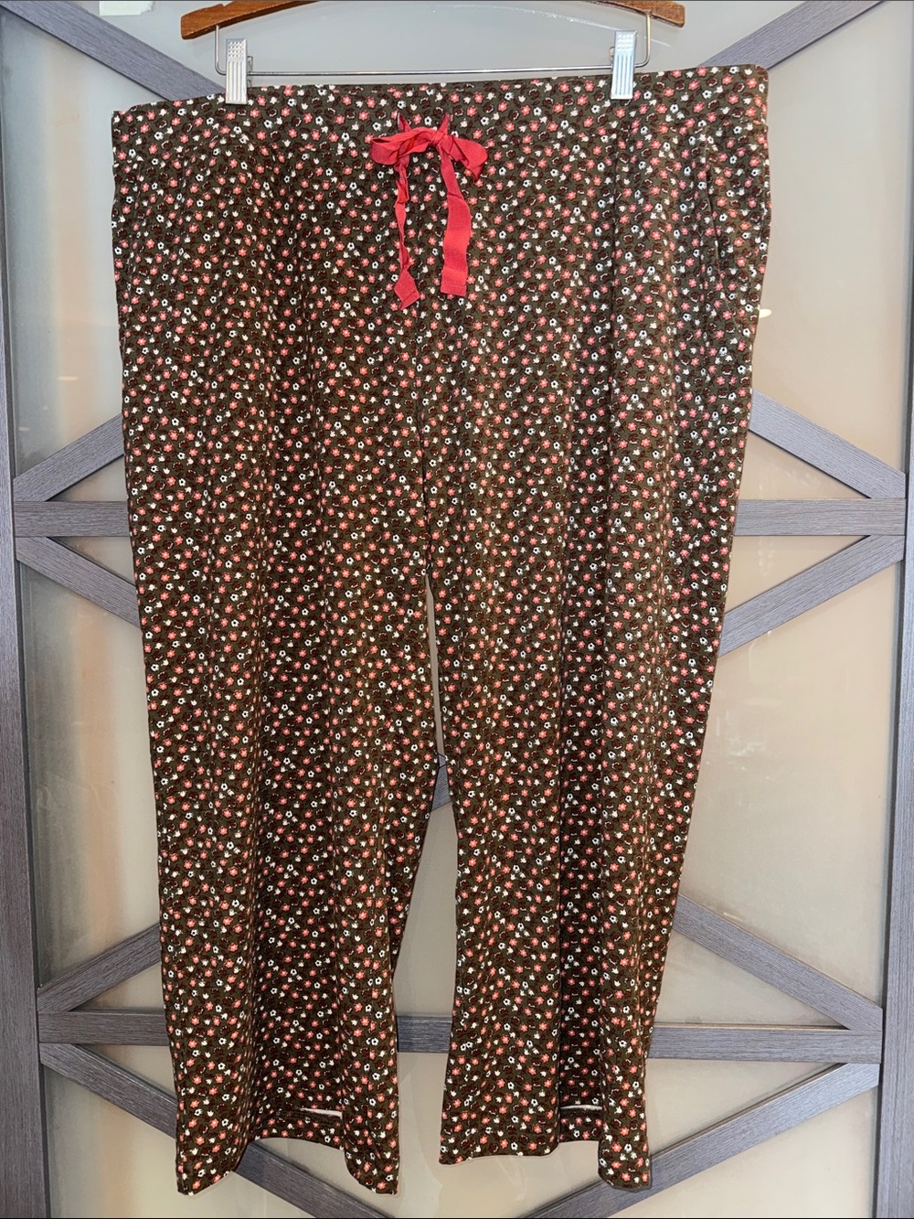 Lands' End Taupe Pajama Pants with Coral and White Floral Print